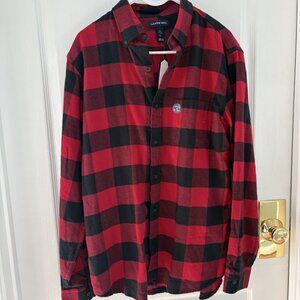 NWT Men’s Lighthouse by Landsend Med red and black flannel shirt NWT